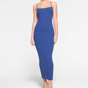 SKIMS Fits Everybody Long Slip Dress in sapphire size small